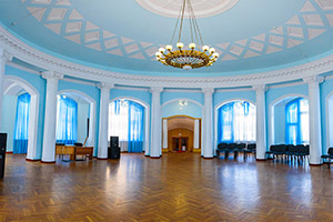 Концертеый зал в санатории «им. Кирова»